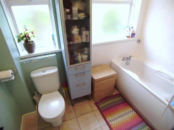 Photo 10