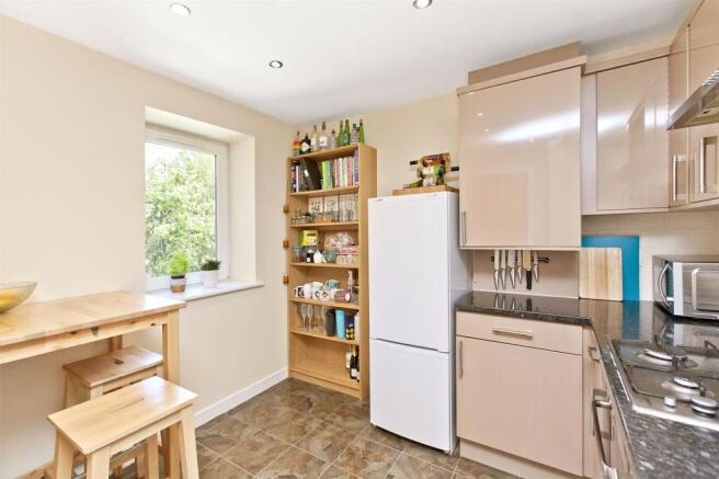 Kitchen Alt