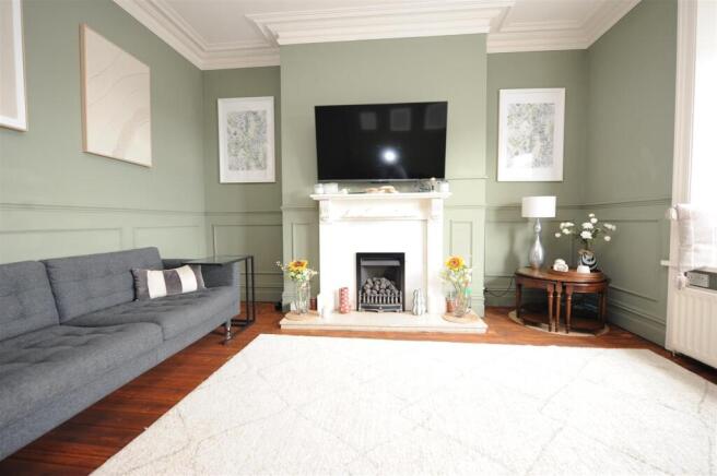 4 bed Semi-Detached for sale Image 12