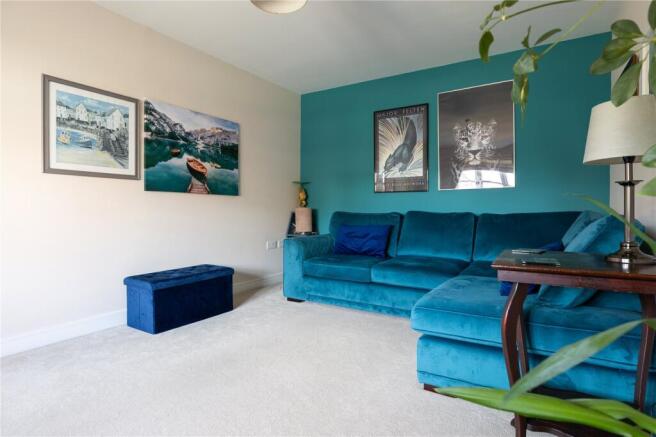 4 bed Detached for sale Image 8
