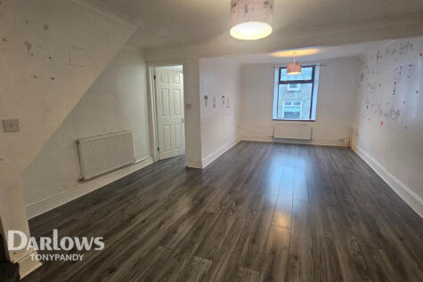 Miskin Road, Trealaw, Tonypandy CF40