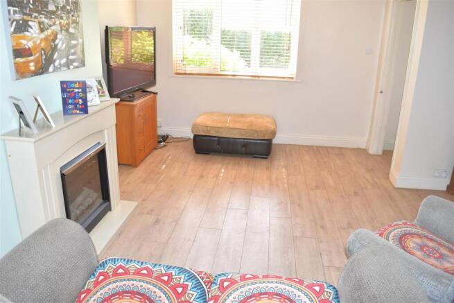 3 bed Terraced for sale Image 7