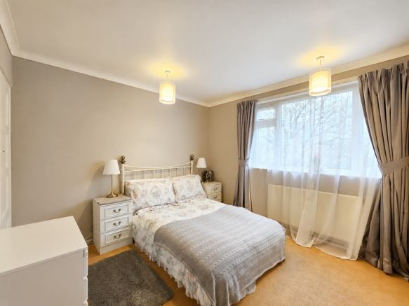 3 bed Semi-Detached for sale Image 10