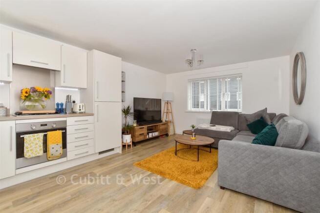 Lounge/ Kitchen