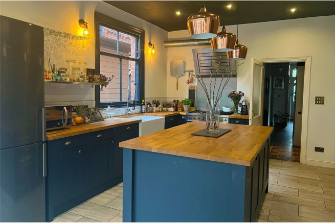 Kitchen 