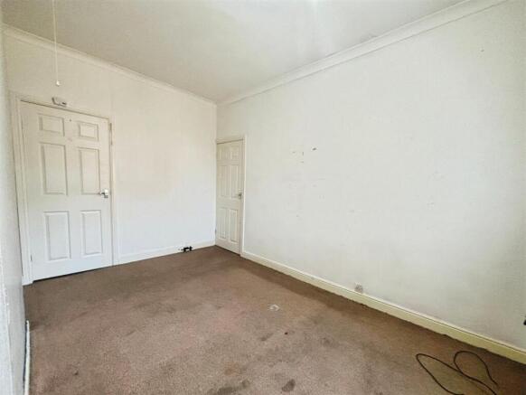 2 bed Terraced for sale Image 8