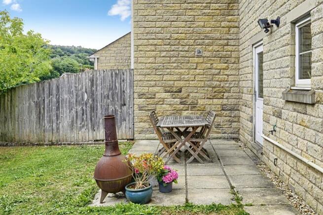 4 bed Semi-Detached for sale Image 8