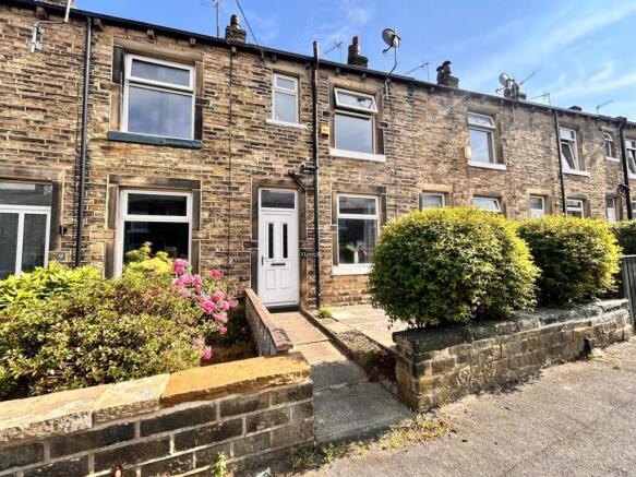 2 bed Terraced for sale in elland