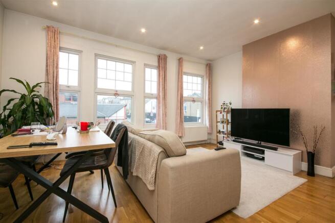 86a Kingston Road SW19 reception 1.jpg