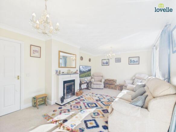 Sutton Close, Market Rasen, LN8 photo 3