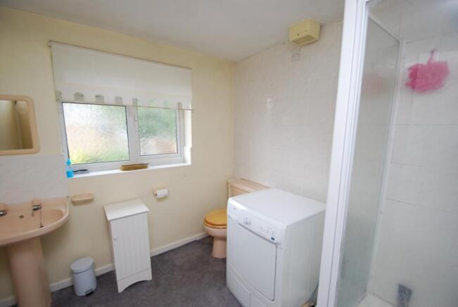 Downstairs shower ro
