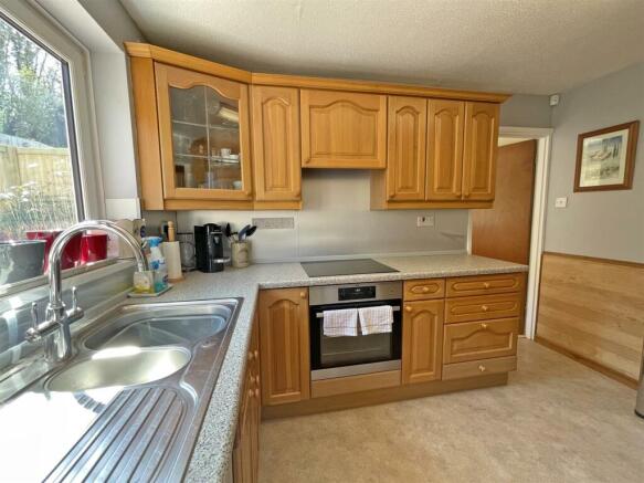 Lake View Drive 65 Kitchen 2...jpg