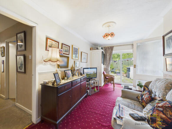 5 bed Detached Bungalow for sale Image 6