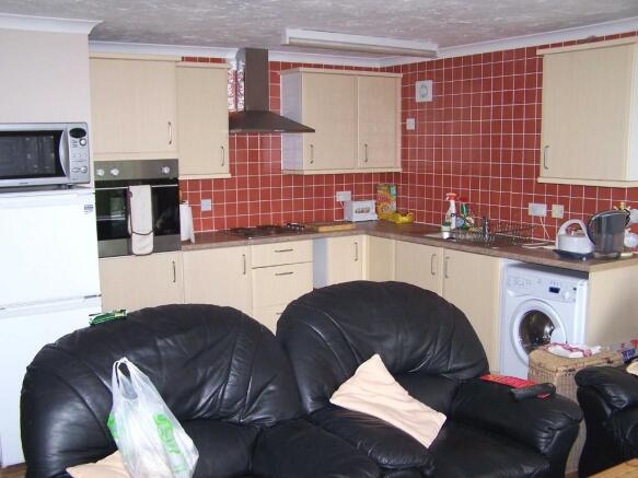 KITCHEN IN ANNEXE