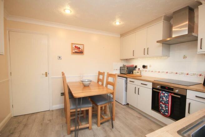 kitchen1.JPG
