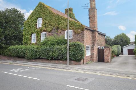Elizabethan House, 58 High Street, Coningsby