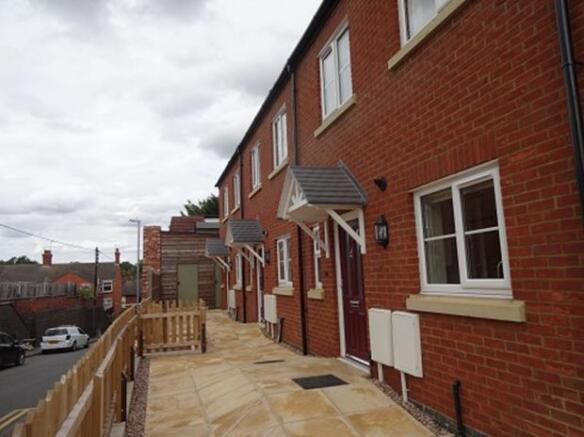 2cAddingtonRoadFront1