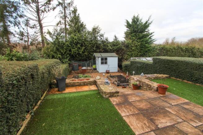 GARDEN 2.jpg
