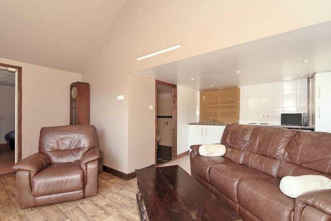 Oaks-Annexe_1.jpg