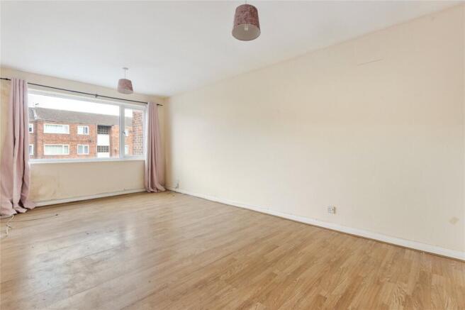 Thorgam Court, Grimsby, Lincolnshire, DN31 photo 2