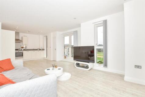 Wills Crescent, Leybourne, West Malling, Kent