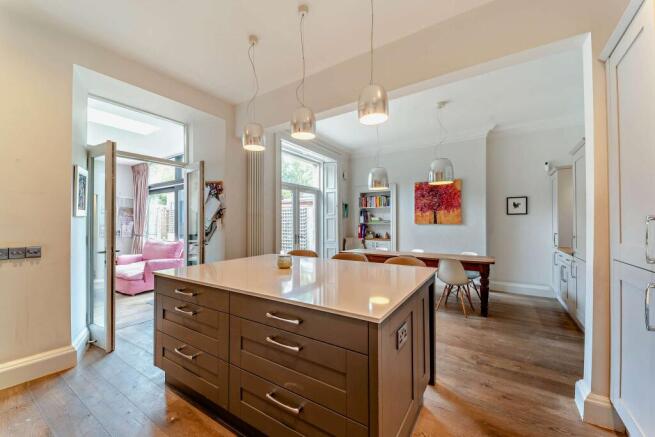 Bright Kitchen/Diner