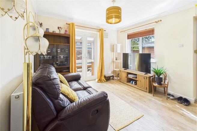 Spurcroft Road, Thatcham, Berkshire, RG19 photo 5
