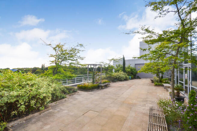 Edinburgh House Gard