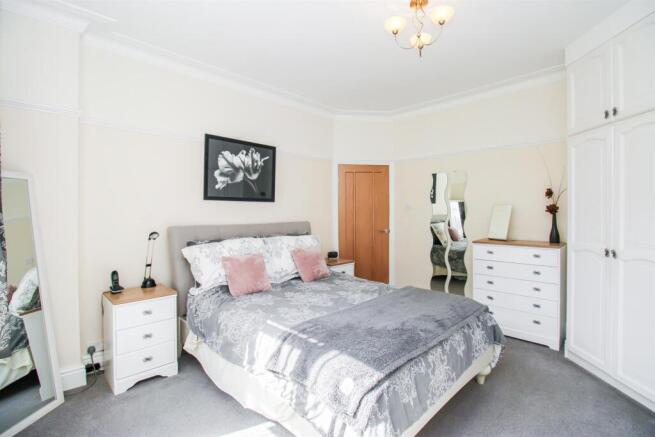 3 bed Detached for sale Image 8