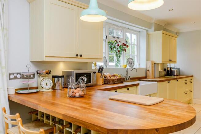 8314278-interior27.jpg