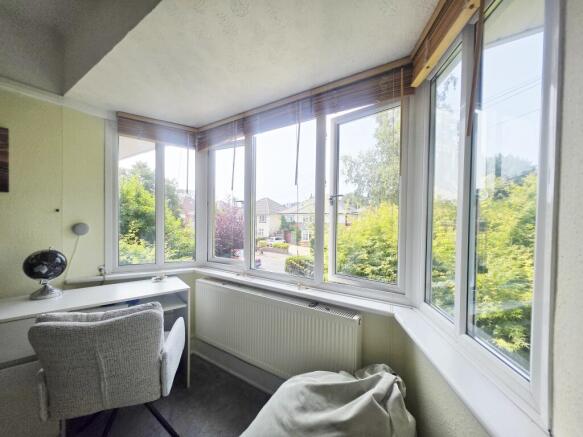 Feature Bay Window