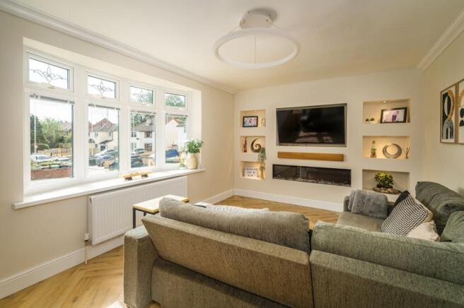 3 bed Semi-Detached for sale Image 10