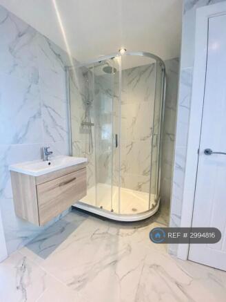 1 bed Flat to rent Image 6