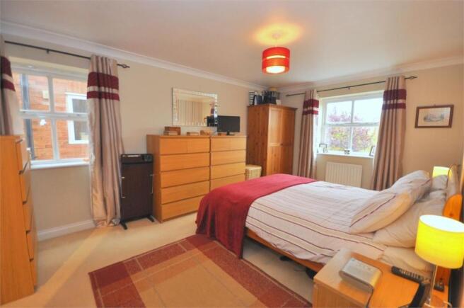 Photo 11