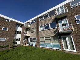 6b, Rockleigh Court, Brentwood CM15 8NH