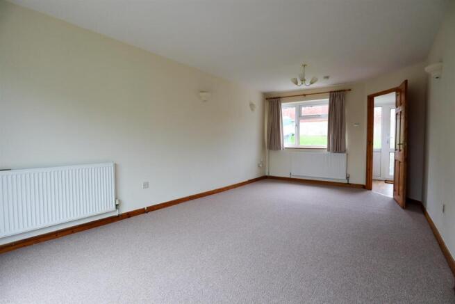 Lounge-Dining room (2).jpg