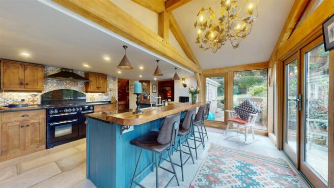 KITCHEN BREAKFAST ROOM
