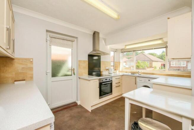 2 bed Detached for sale Image 3