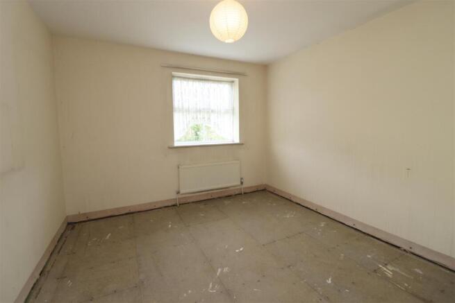3 bed Detached for sale Image 11