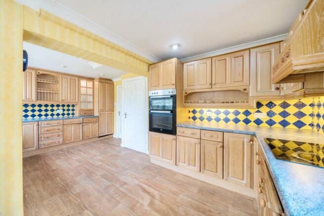 2nd view KITCHEN.jpg