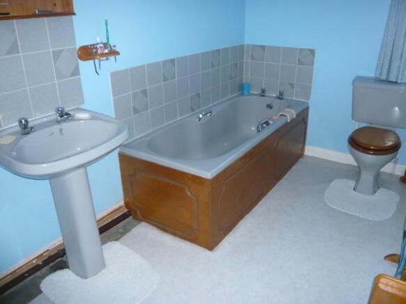 Photo 8