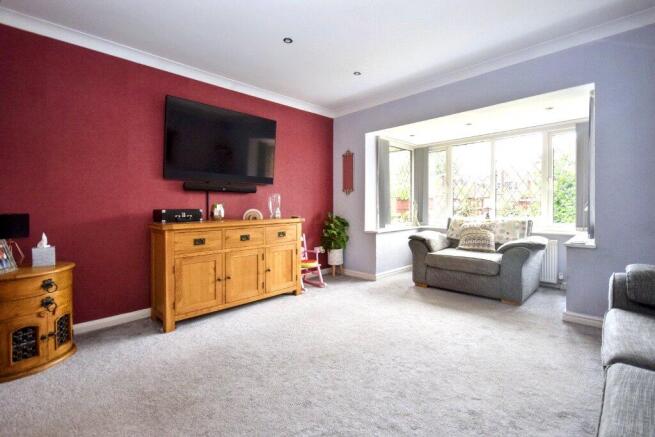 4 bed Detached for sale Image 5