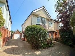 12, De Lisle Road, Bournemouth BH3 7NF