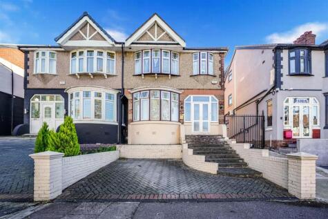 Herent Drive, Ilford