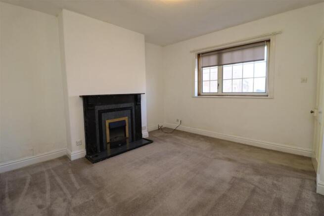 2 bed Terraced for sale Image 4