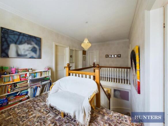 5 bed Detached for sale Image 10