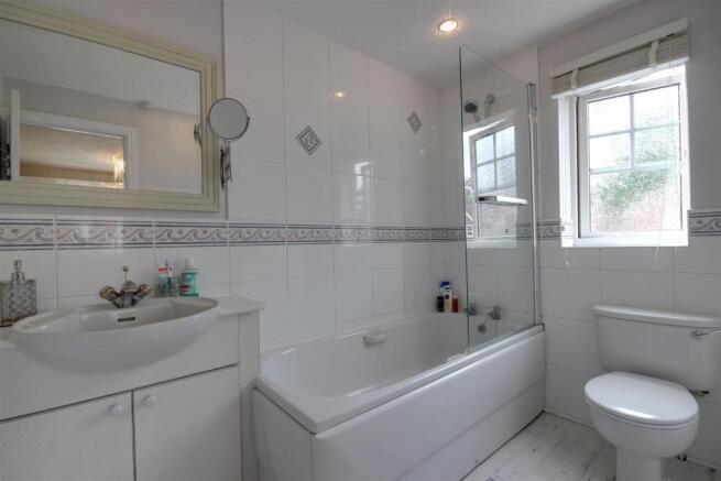 Ensuite Bathroom
