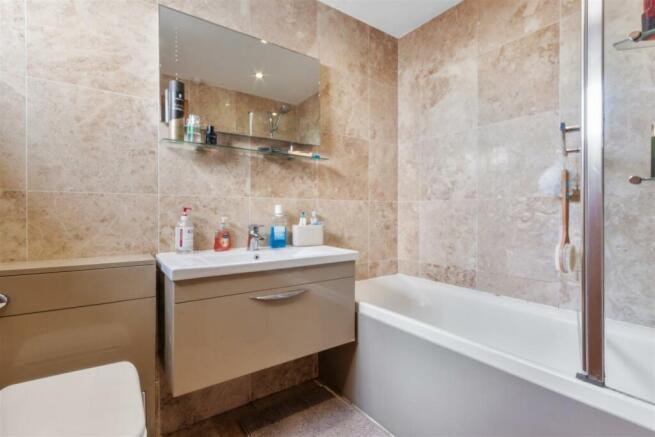 Bathroom.jpg