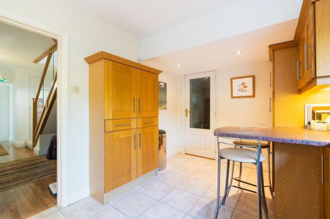 4 bed Detached for sale Image 11