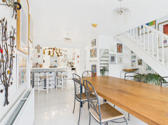 3. CAM01984G0-PR0536-STILL003